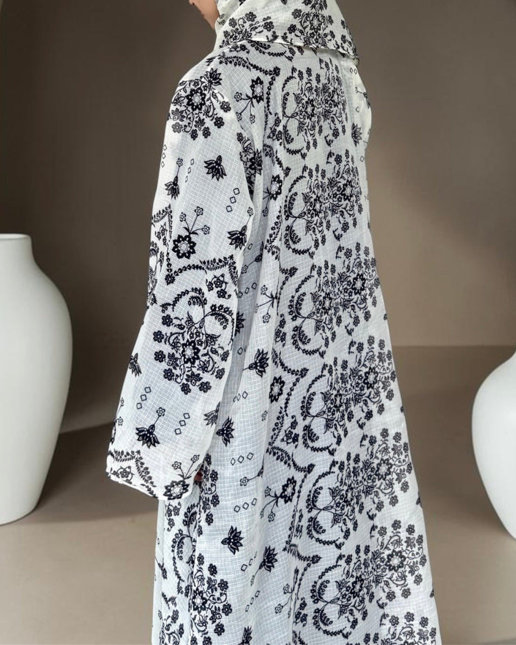 V03 Monochrome Bloom Abaya | Vintage Collection