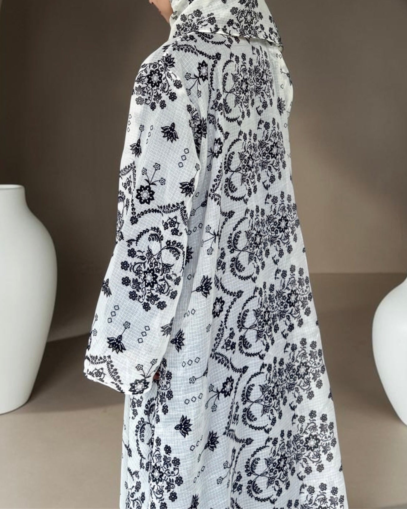 V03 Monochrome Bloom Abaya | Vintage Collection