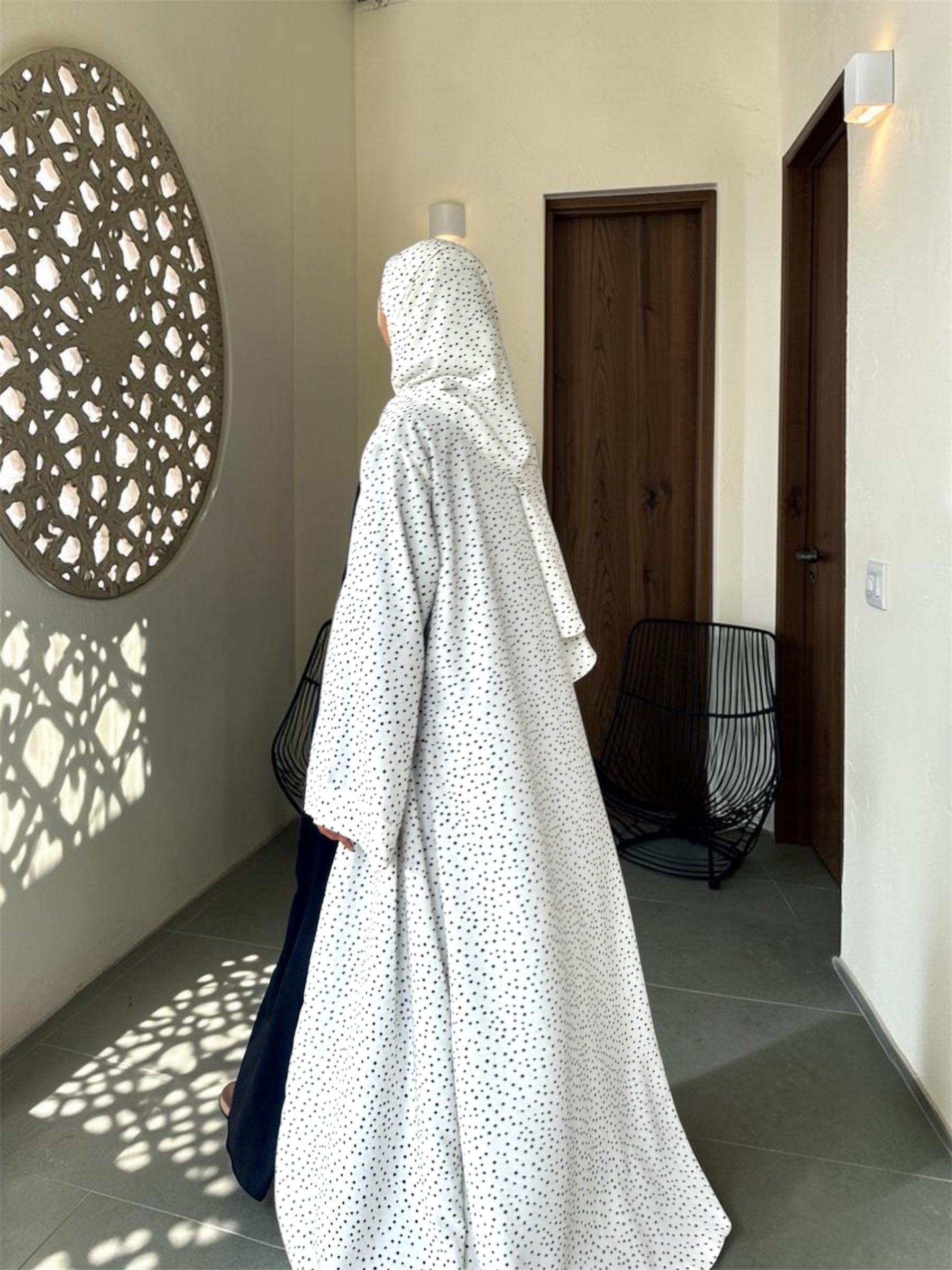 V04 Polka Dot Abaya - White | Vintage Collection
