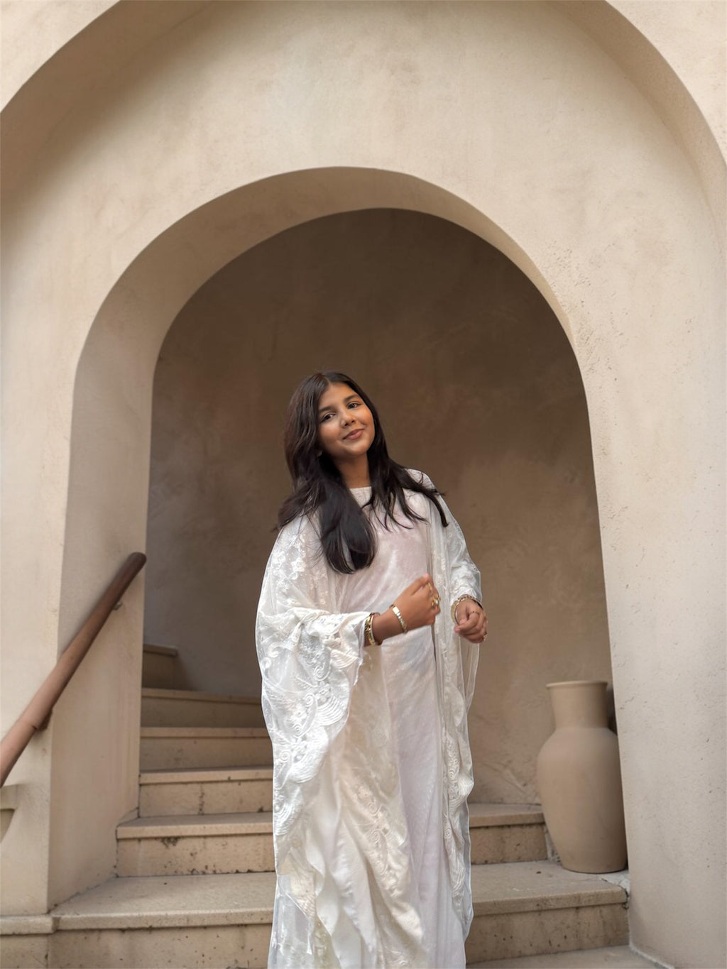 Abaya Malikha