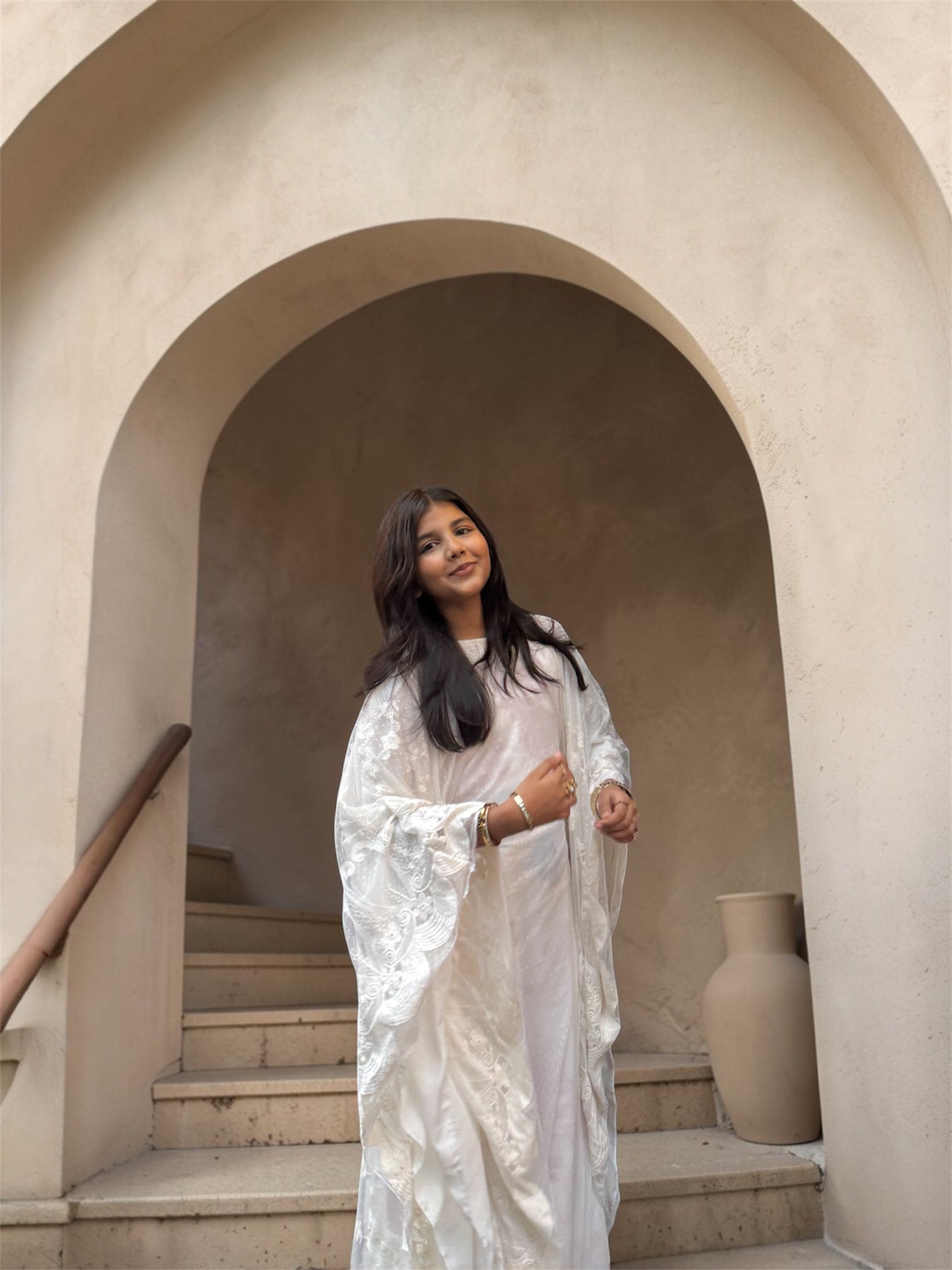 Abaya Malikha